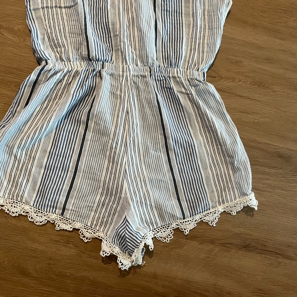 Abercrombie & Fitch Blue & White Stripe One Shoulder Romper/MEDIUM - Picture 4 of 5